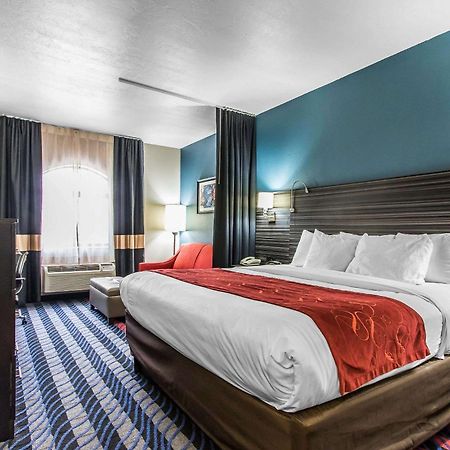 Comfort Suites Fairgrounds West Оклахома-Сіті Екстер'єр фото