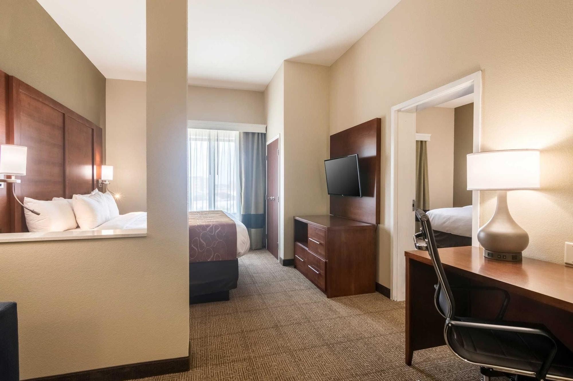 Comfort Suites Fairgrounds West Оклахома-Сіті Екстер'єр фото