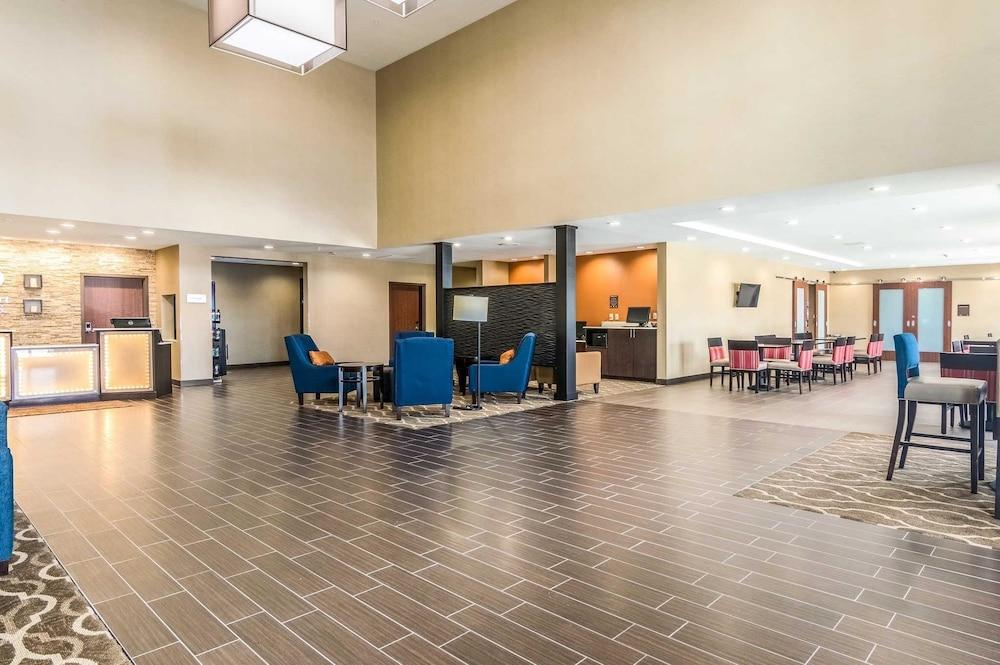 Comfort Suites Fairgrounds West Оклахома-Сіті Екстер'єр фото