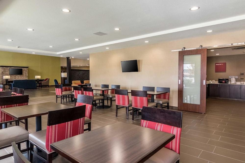 Comfort Suites Fairgrounds West Оклахома-Сіті Екстер'єр фото
