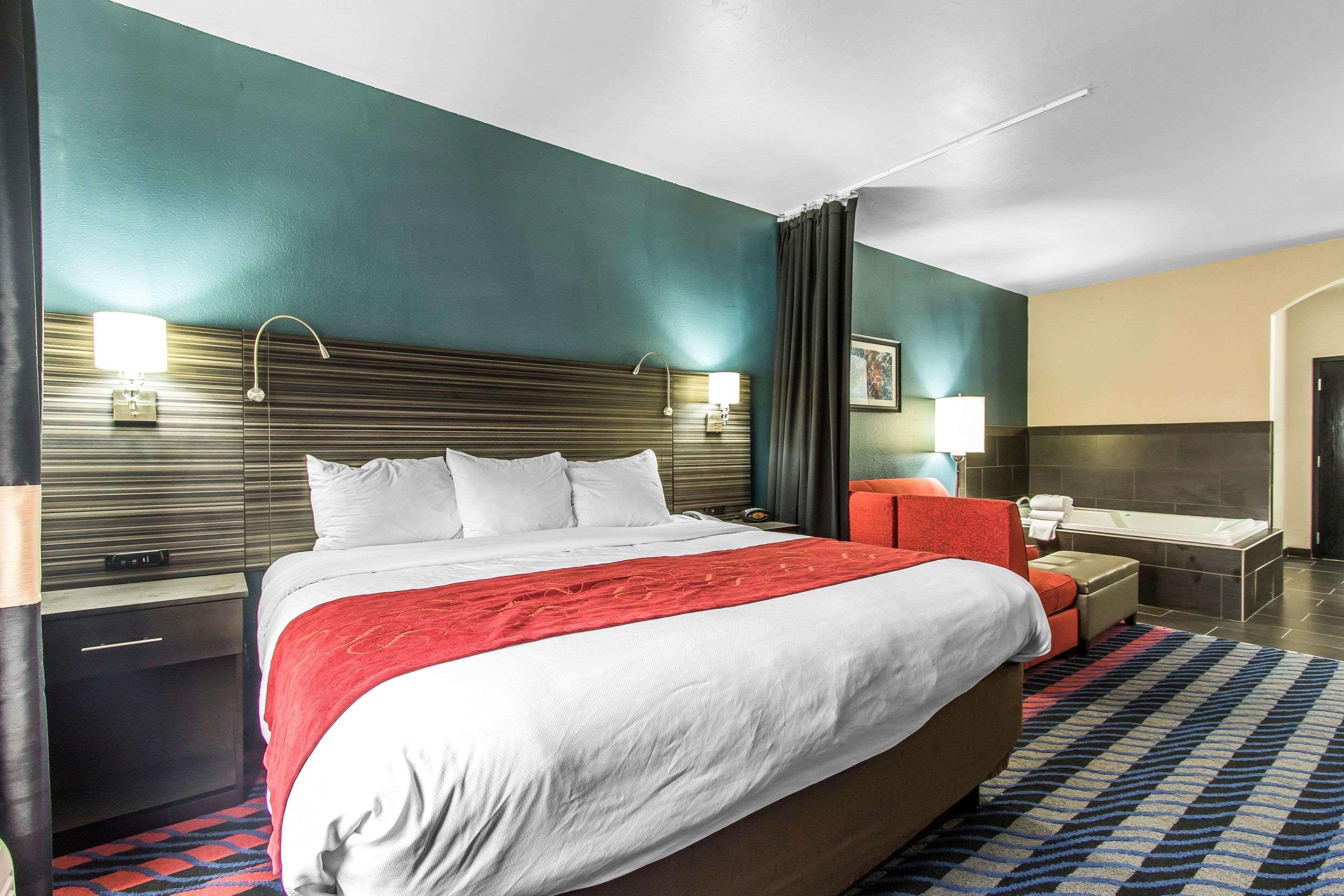 Comfort Suites Fairgrounds West Оклахома-Сіті Екстер'єр фото