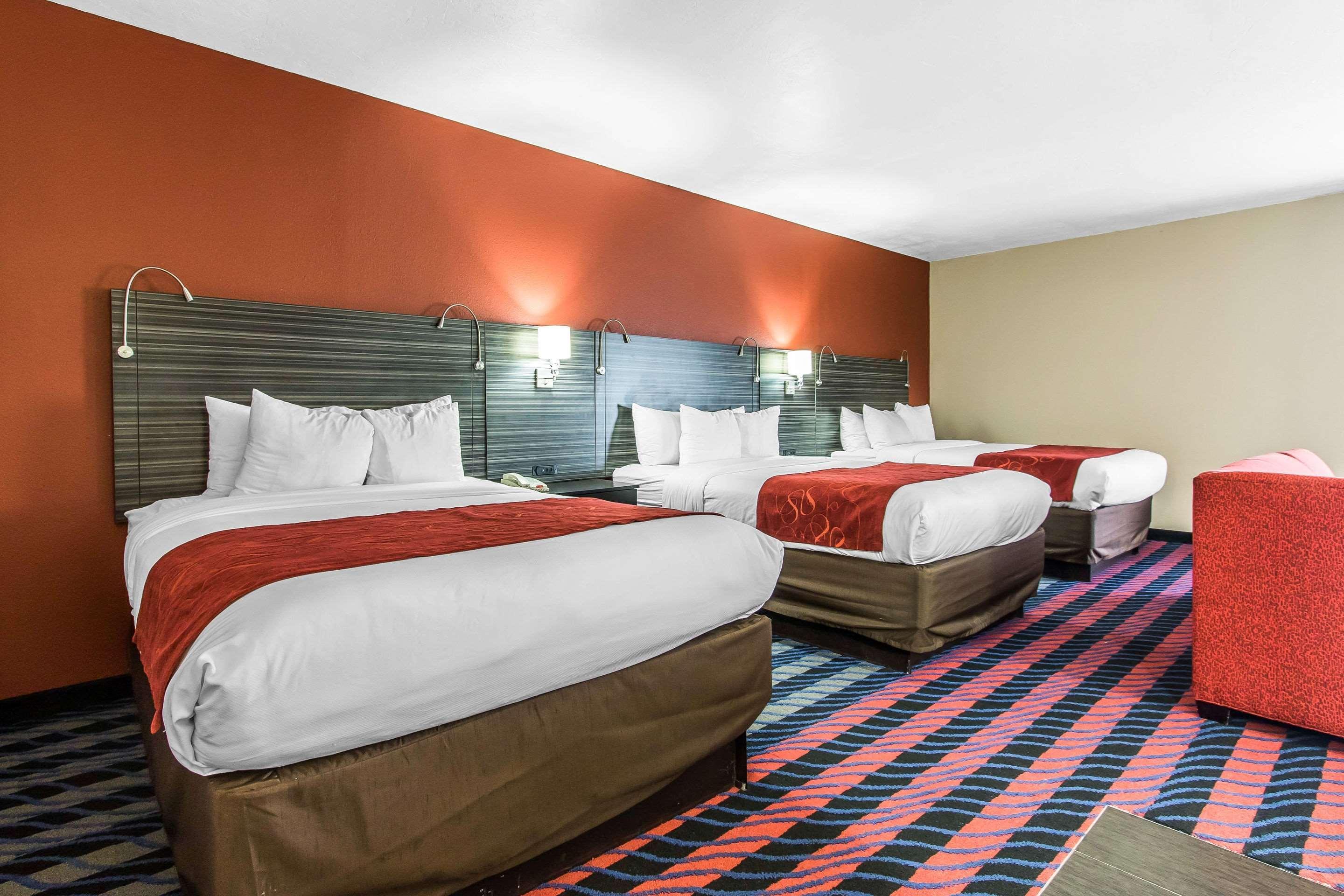 Comfort Suites Fairgrounds West Оклахома-Сіті Екстер'єр фото