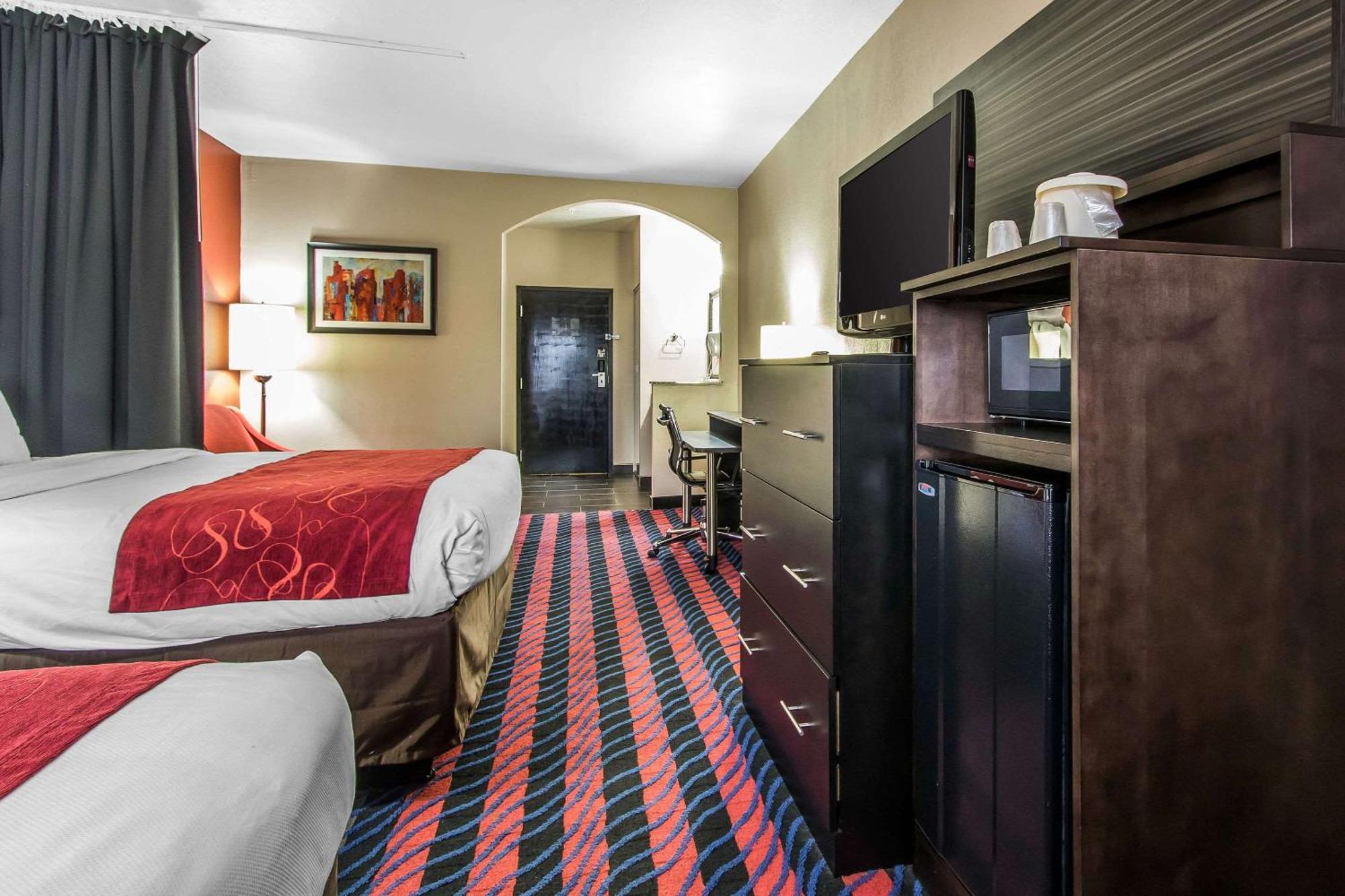 Comfort Suites Fairgrounds West Оклахома-Сіті Екстер'єр фото