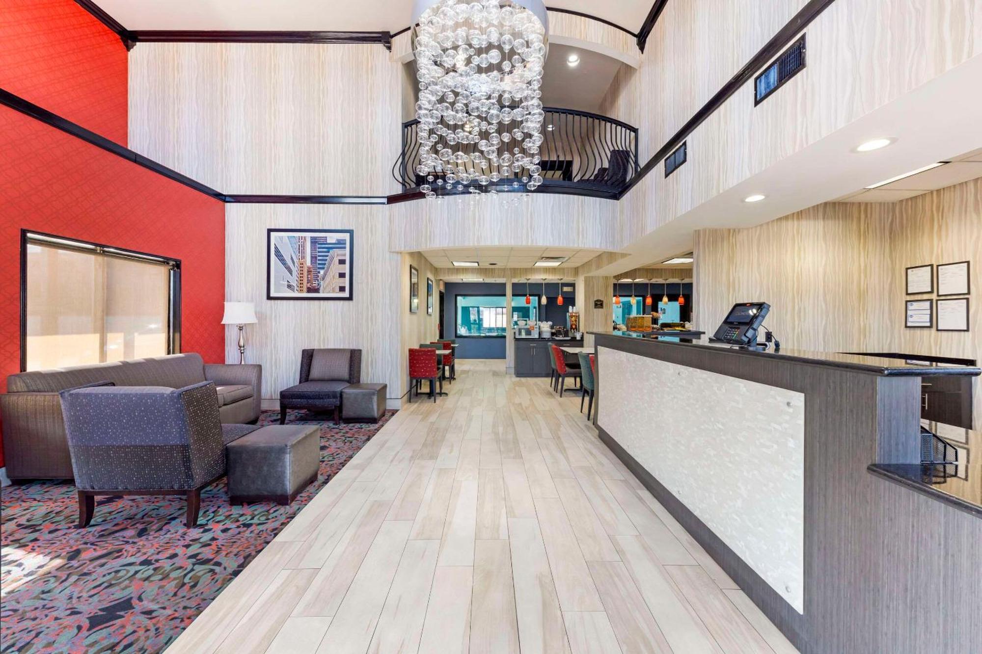 Comfort Suites Fairgrounds West Оклахома-Сіті Екстер'єр фото