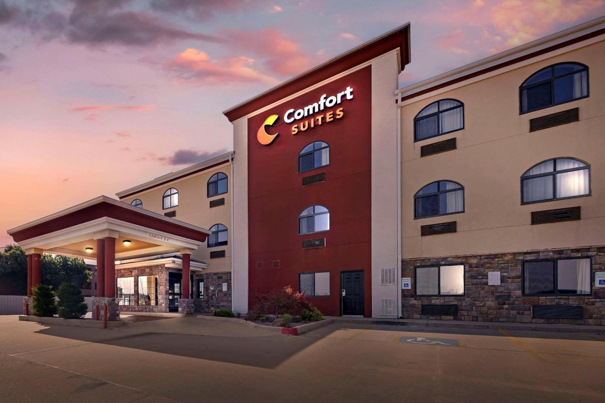 Comfort Suites Fairgrounds West Оклахома-Сіті Екстер'єр фото