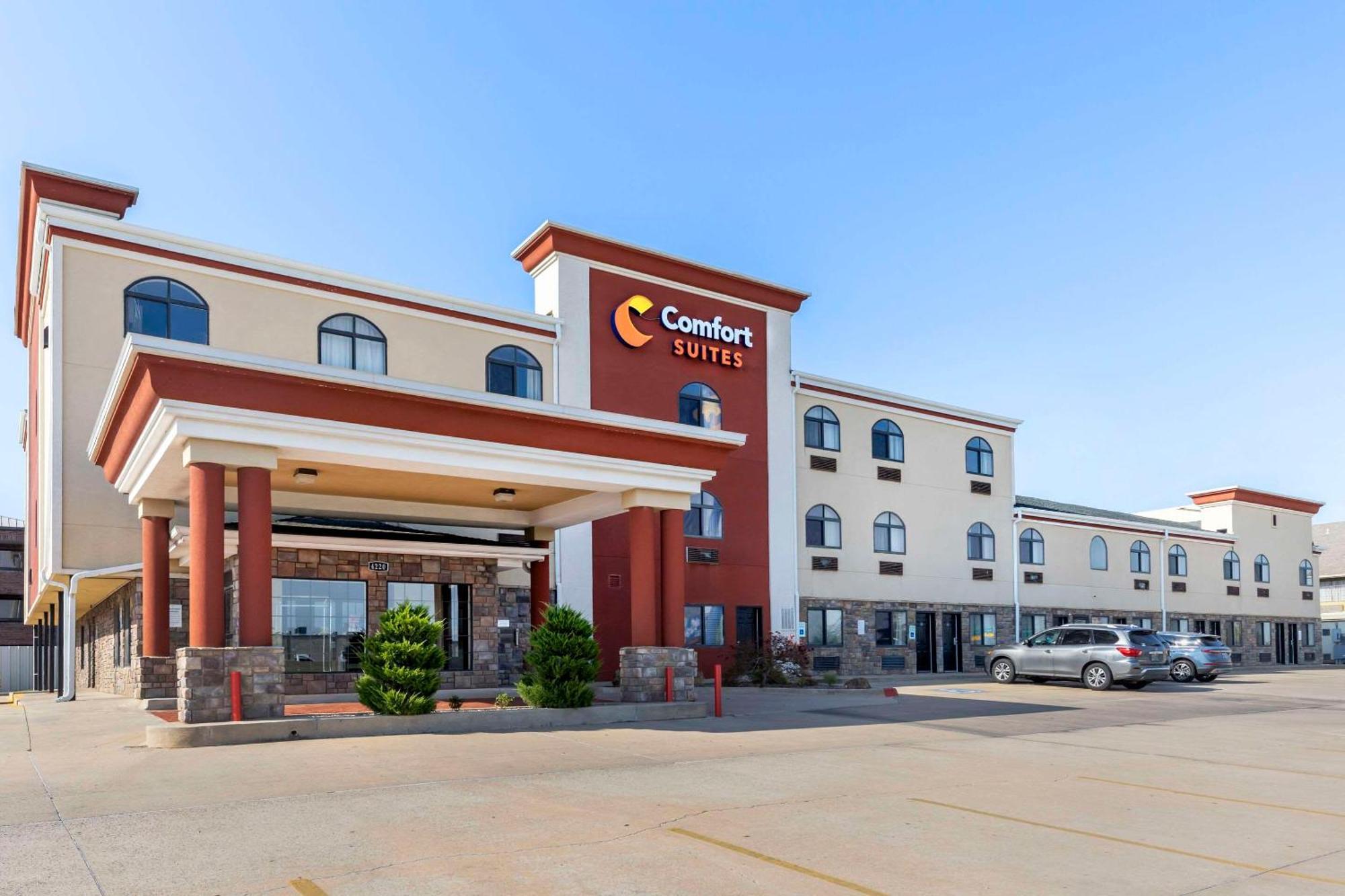 Comfort Suites Fairgrounds West Оклахома-Сіті Екстер'єр фото